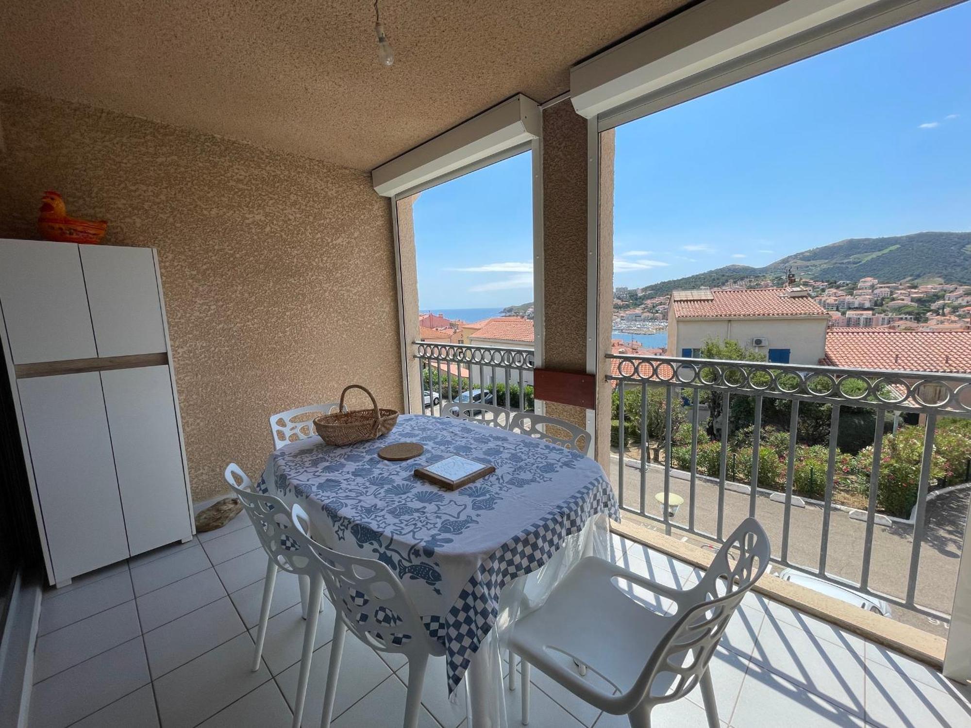 Banyuls-Sur-Mer : T2, Loggia Et Parking A 2 Pas De La Plage - Fr-1-309-39 Exterior photo